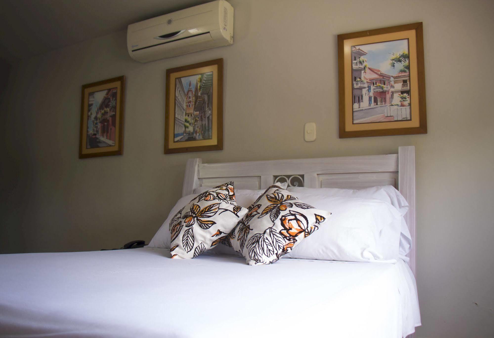 Hotel Mar Del Plata Cartagena Exterior photo